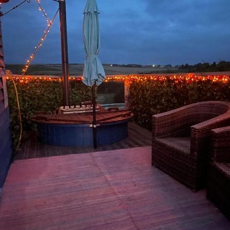 Croft B&B Accommodation With Hot Tub Gamrie Exterior photo