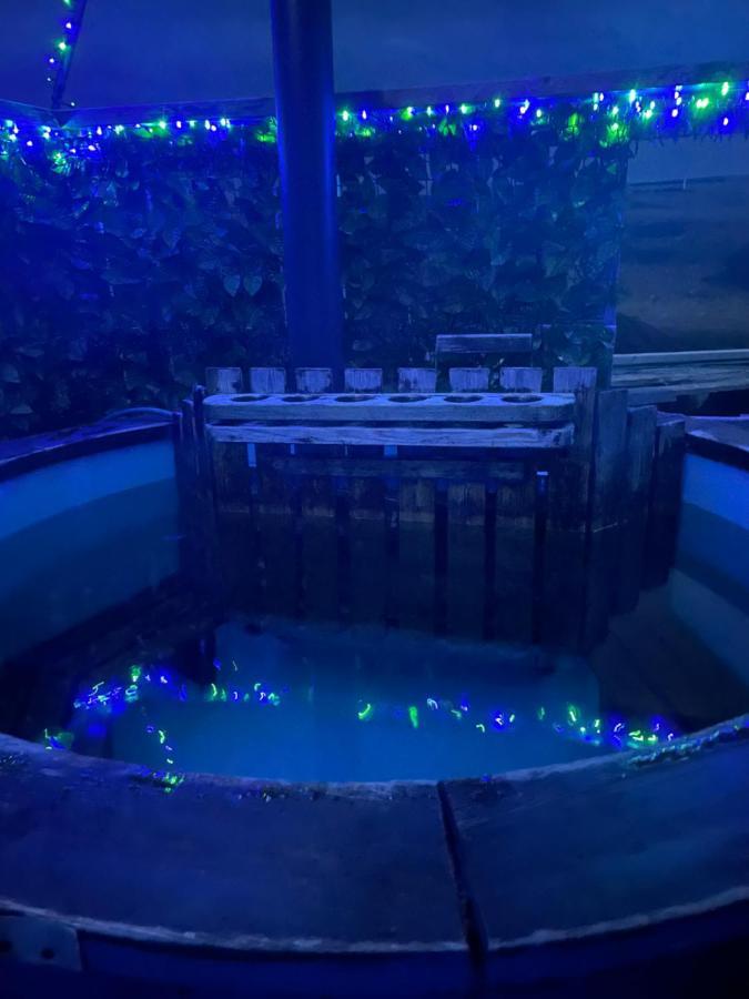 Croft B&B Accommodation With Hot Tub Gamrie Exterior photo